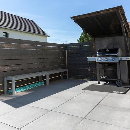 250m Spa Prive, Borne D'arcade, Babyfoot - Gite Des Freres-strasbourg Holiday home *