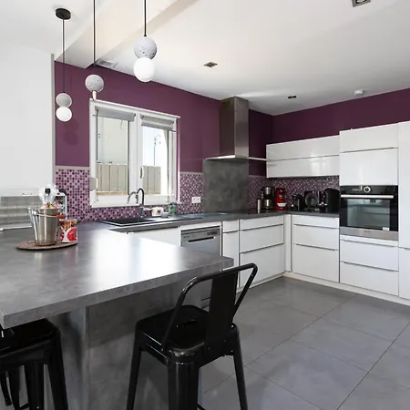 Holiday home 250m Spa Prive, Borne D'arcade, Babyfoot - Gite Des Freres-strasbourg *