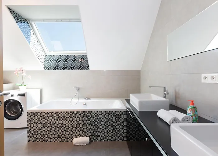 Vakantiehuis 250m Prive, Borne D'arcade, Babyfoot - Des Freres-strasbourg *